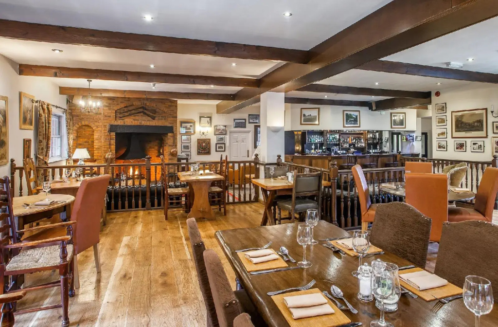 Fox & Hounds Country Hotel - Général