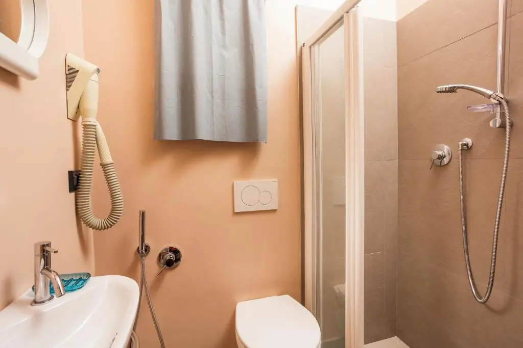Standard Double room with balcony (full double bed)