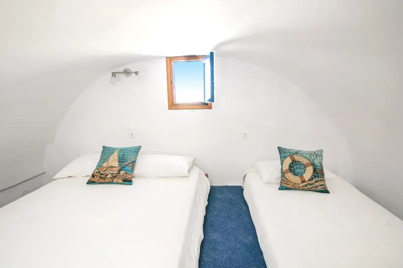Stelios Rooms - Chambres