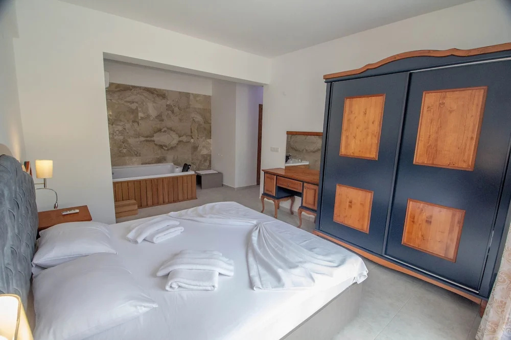 Grand Villa