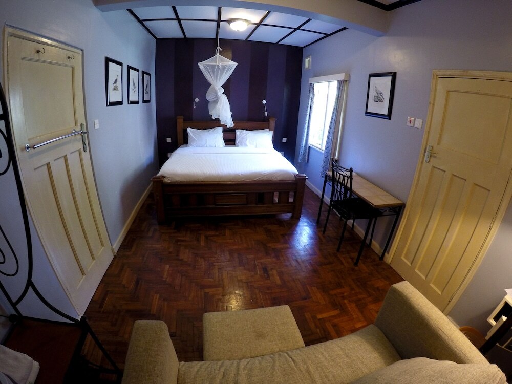 gallery_image_hidden_16