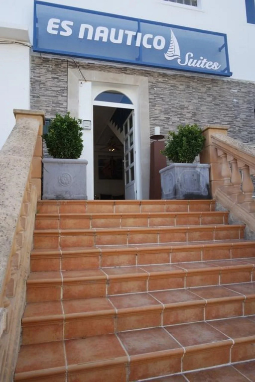 Hotel Es Nautico Suites
