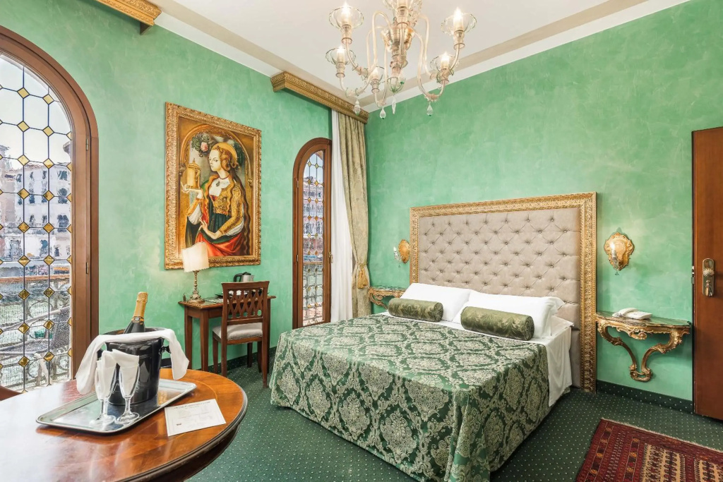 Hotel photo 11
