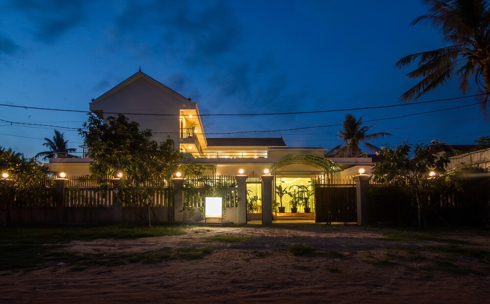 Schein Residence