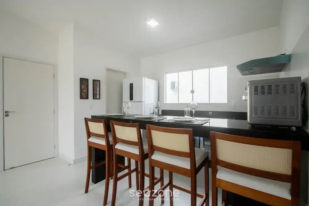 Fully Equipped Apartments in a Condo With a Pool, 750m From the Beach - Vifs