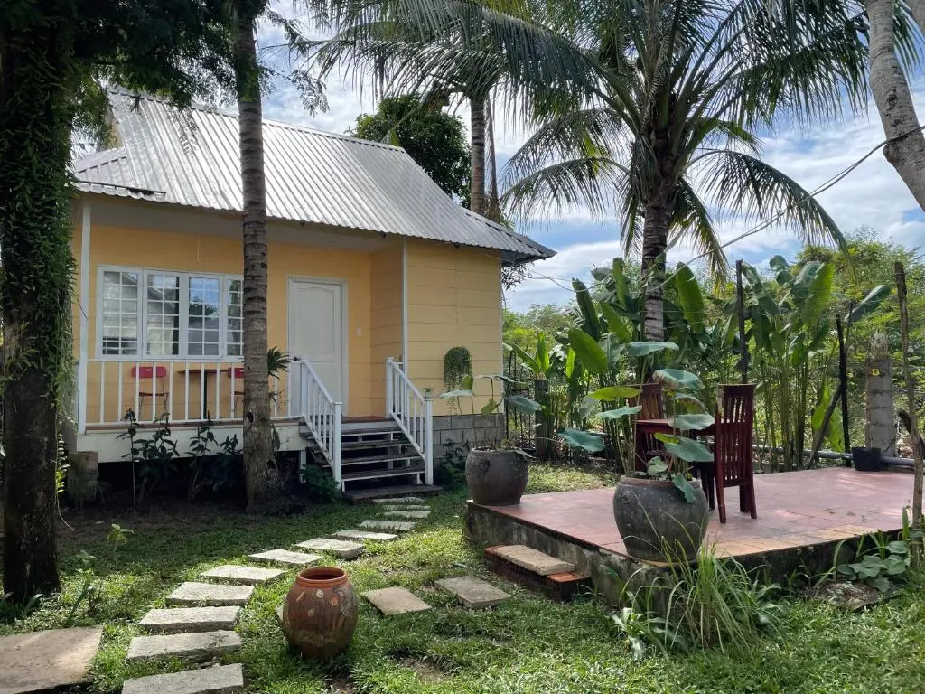 Deluxe Bungalow with garden view