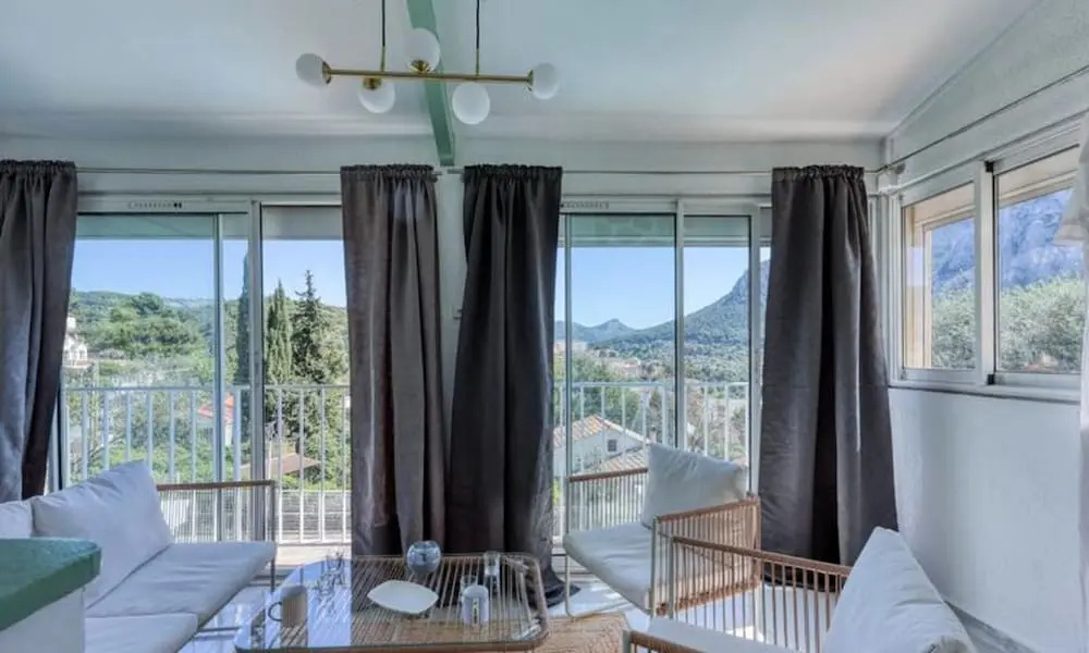 Afficher la photo 6 — Villa in Toulon With Pool and Mont Faron Views