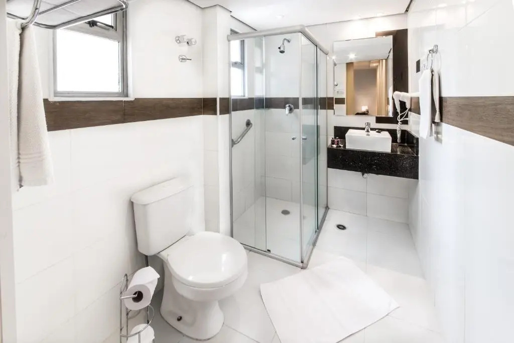 Summit Hotel Monaco - Chambres