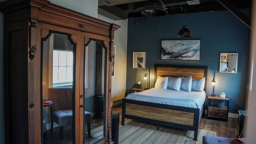 Standard room with river view