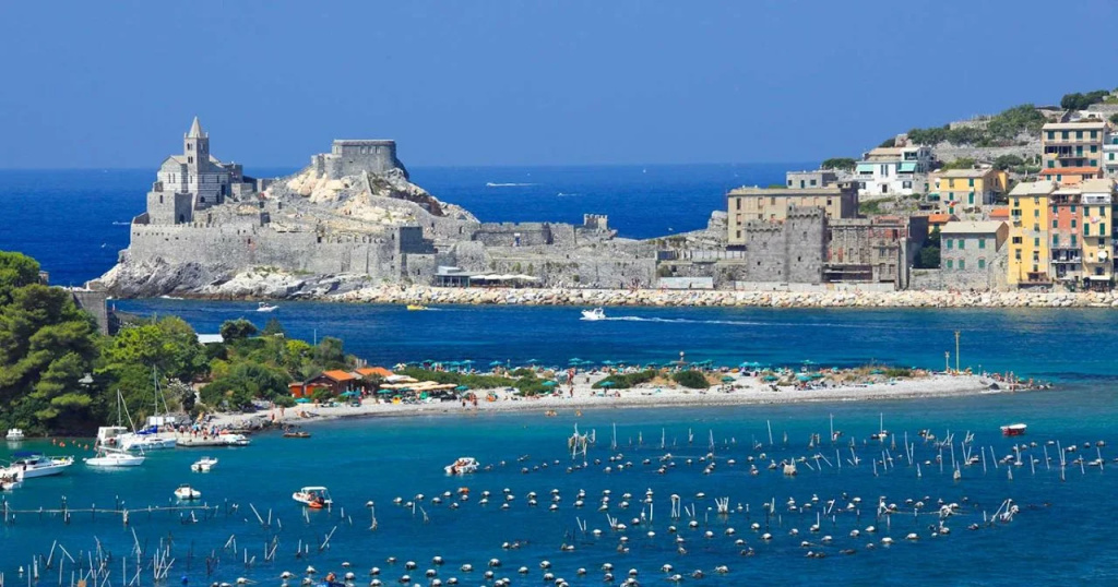 Beach & Waterfront