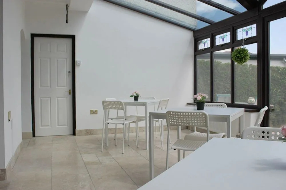 786 Newport Road - Général