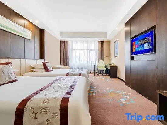 Deluxe Family Suite