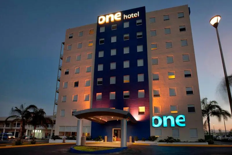 One Monterrey Aeropuerto - Chambres