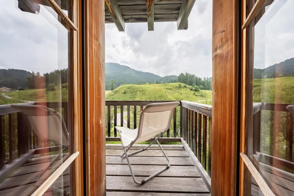 Superior Double room with balcony and with mountain view (full double bed)