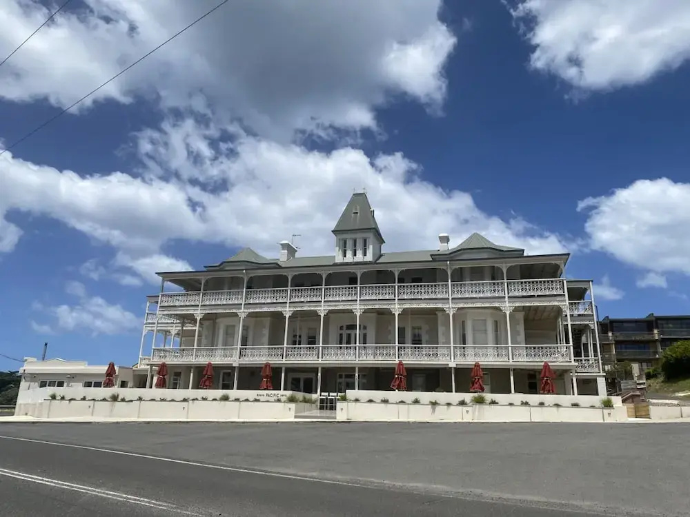 Central Lorne Retreat Quality Home Near Beach Town