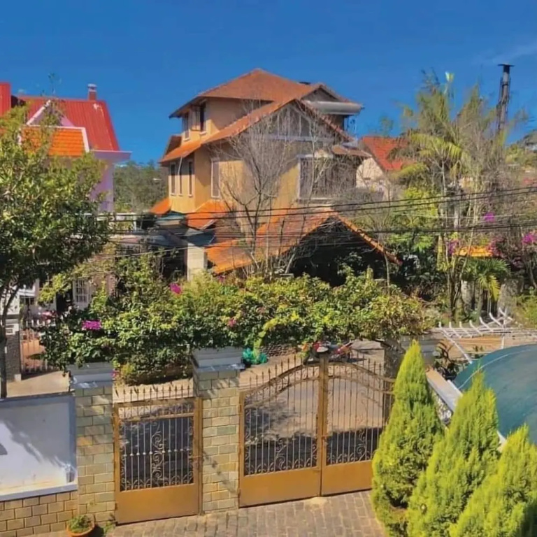 Deluxe Triple room with garden view