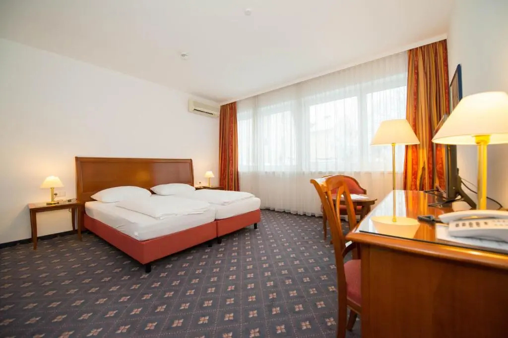 Standard Double room (full double bed)