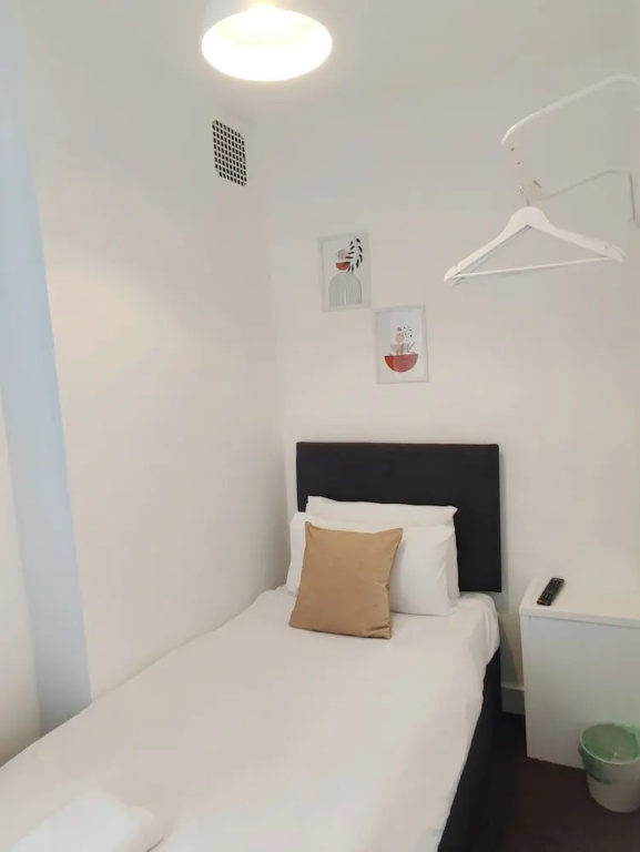 Economy room