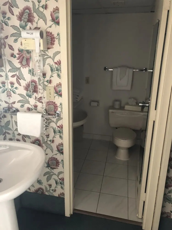 Travelodge by Wyndham Niagara Falls Fallsview - Chambres