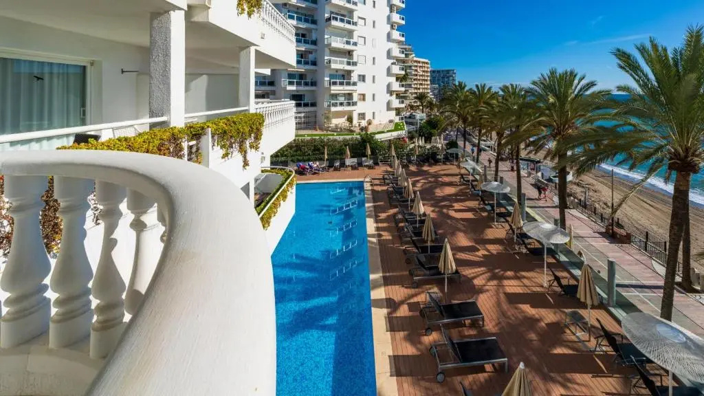 Apartment with sea view