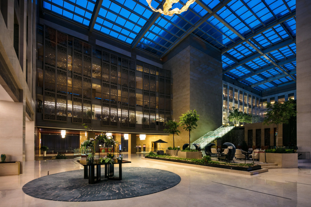 Lobby & Reception