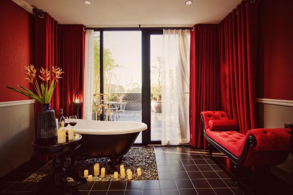 Adora Art Hotel