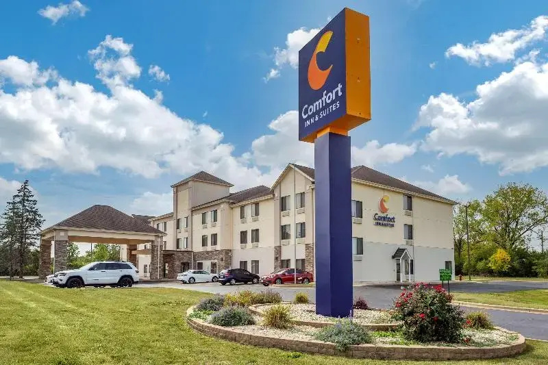 Comfort Inn and Suites North Aurora