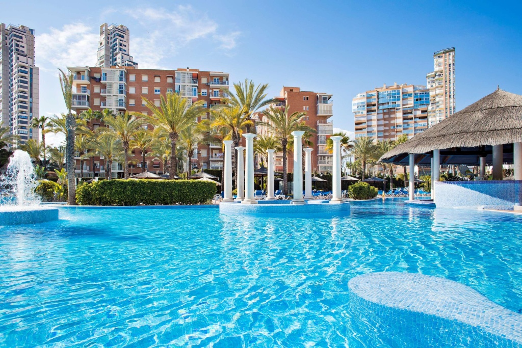 Beach & Waterfront