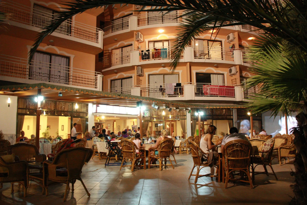 Hotel photo 11