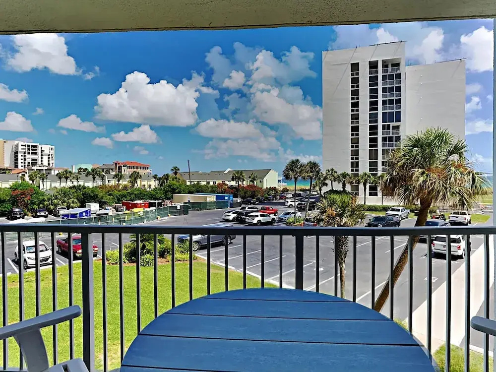 Shoreline Towers 3035