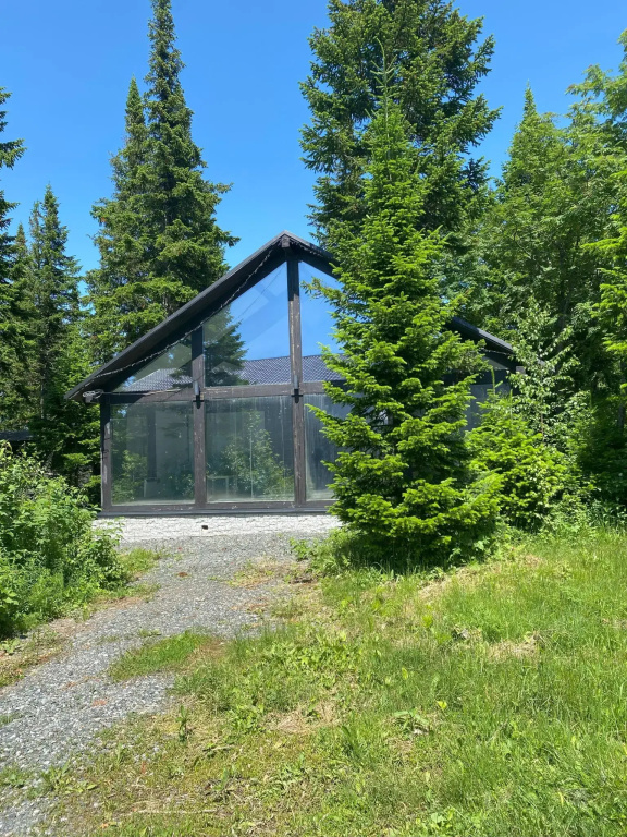 Superior Cottage