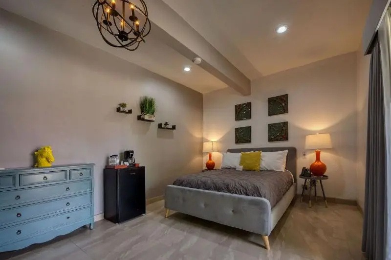 Double Junior Suite (full double bed)