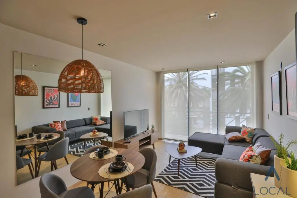 1 Bedroom Apartment with balcony