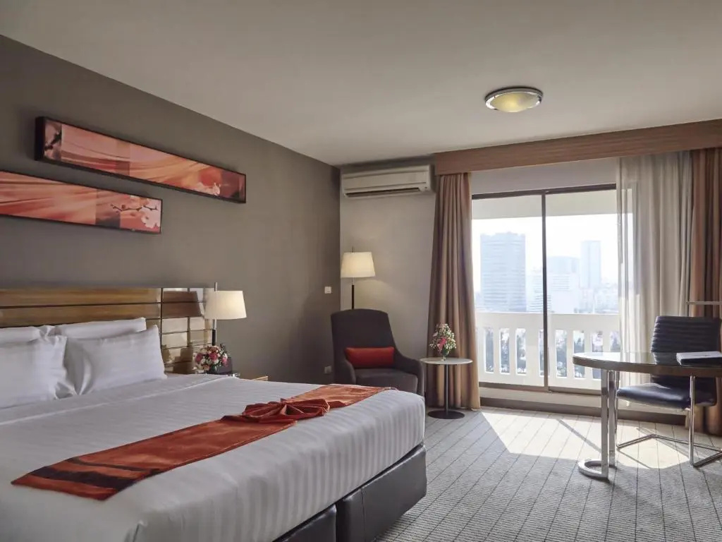 Premier room