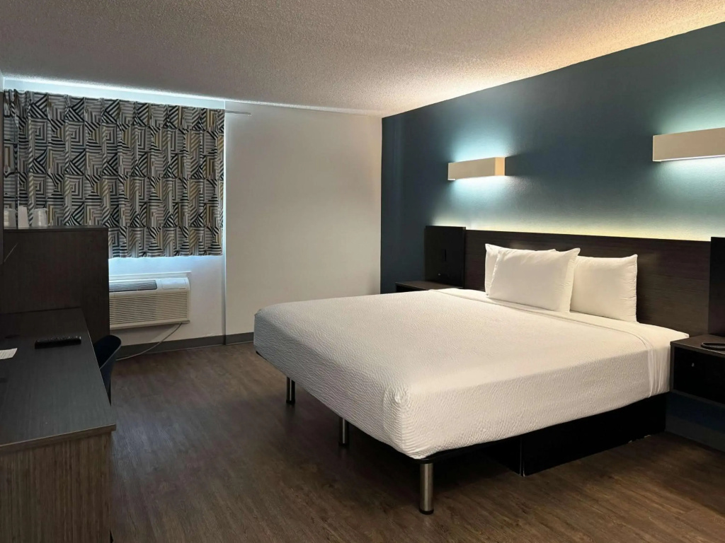 Motel 6 Carson, CA — 3