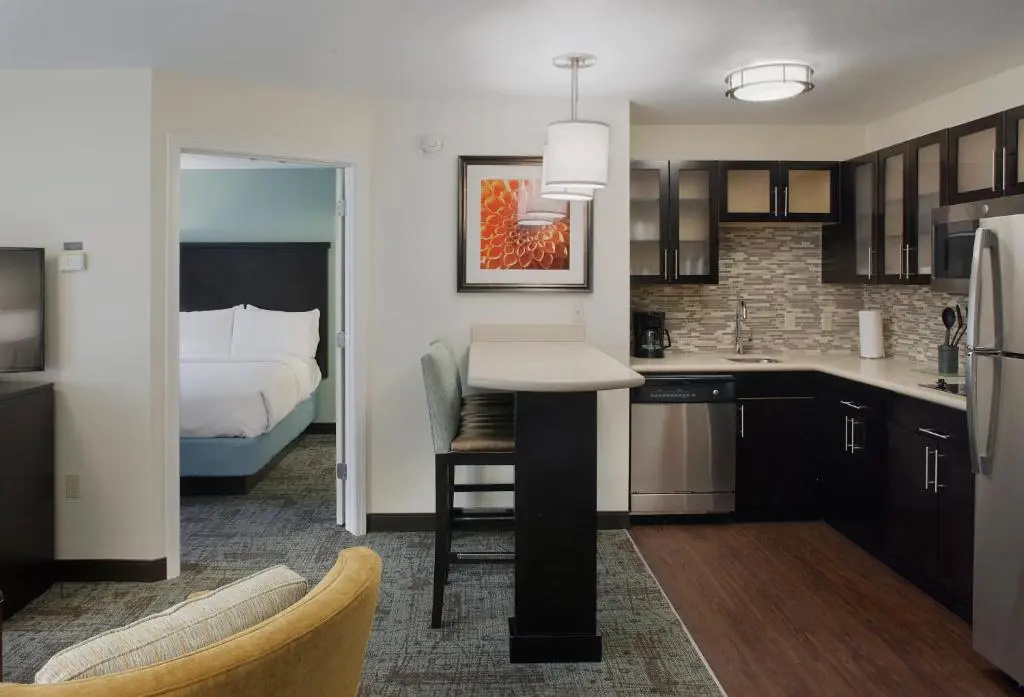 Staybridge Suites Fayetteville/Univ Of Arkansas by IHG - Chambres