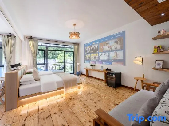 Family Suite with mountain view