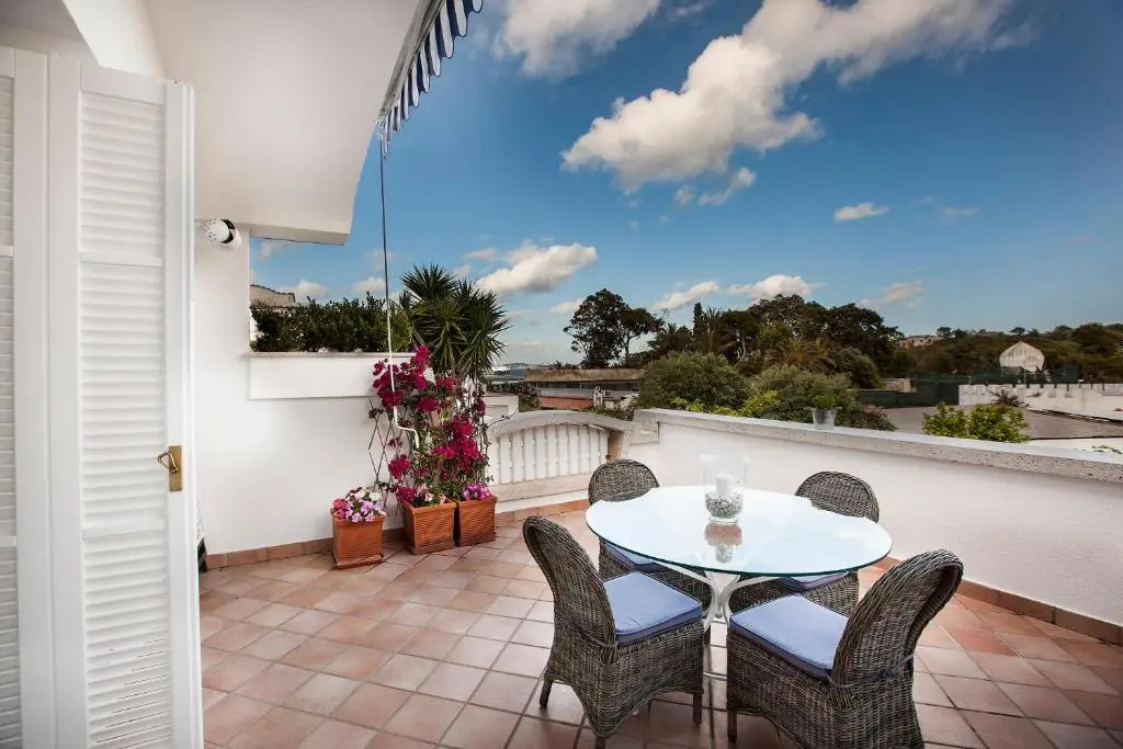 1 Bedroom Apartment with partial sea view