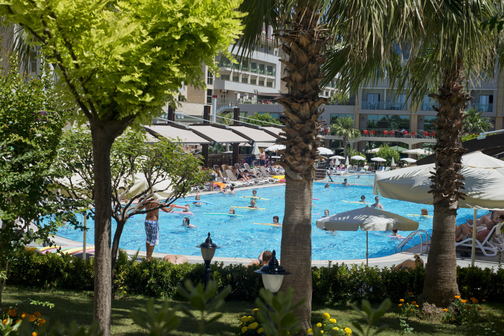 Beach & Waterfront