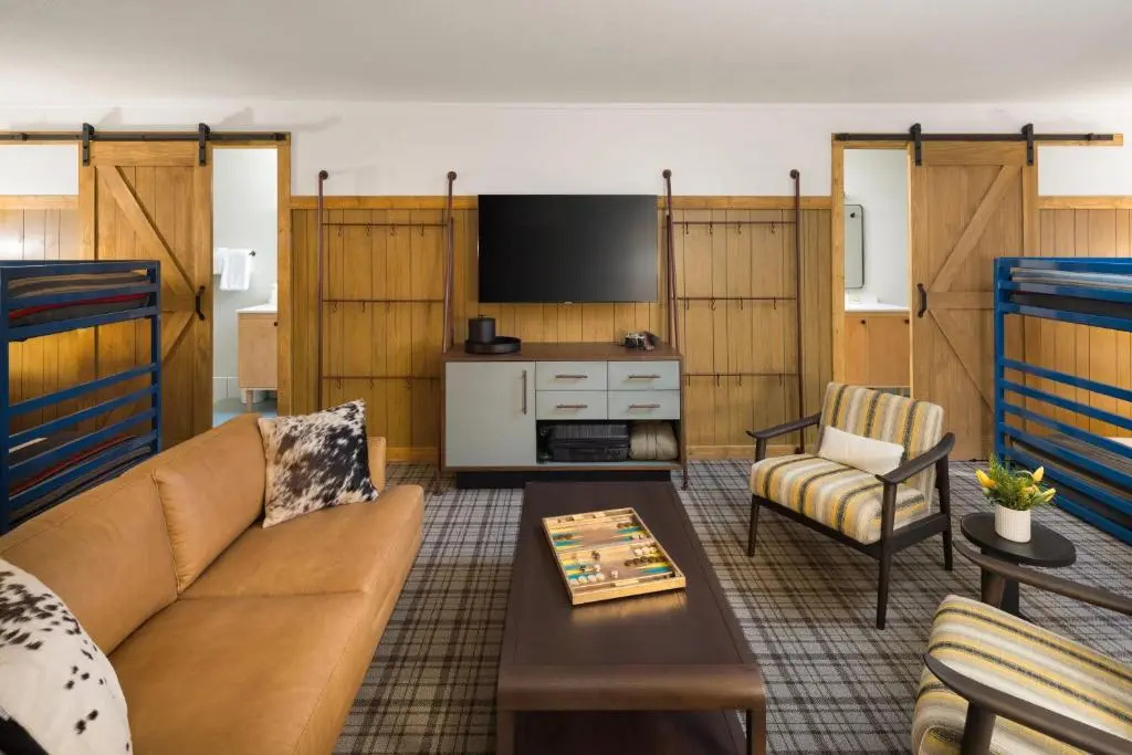 Standard Sextuple room