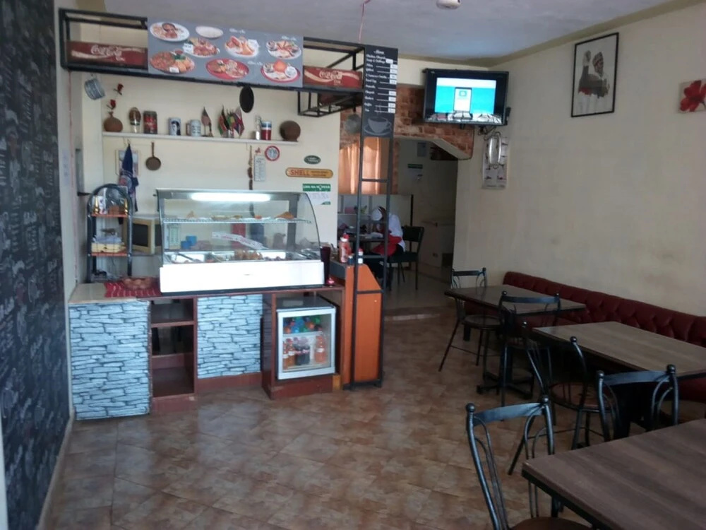 Food & Beverage
