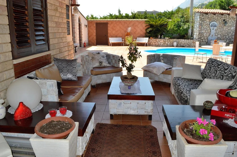 Villa Cleopatra