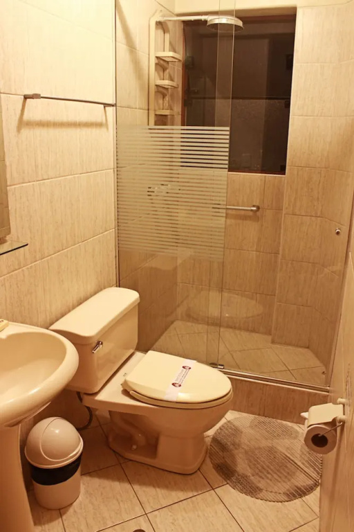 Double Suite (full double bed)