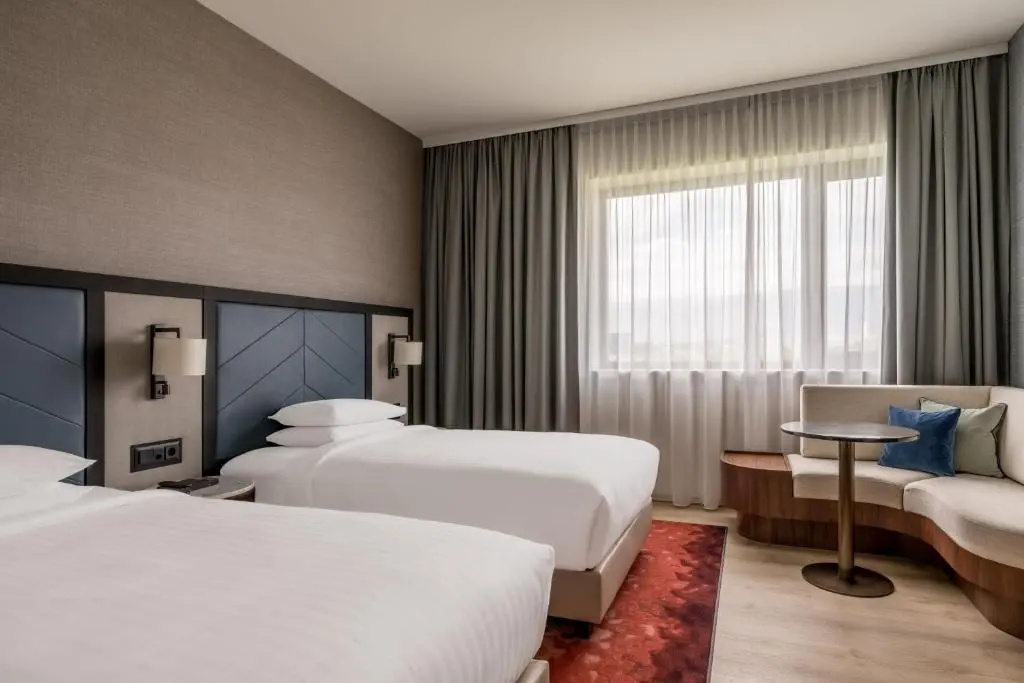 Standard Double Club room (twin beds)