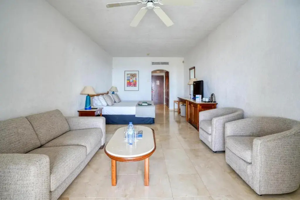 Coral Beach Hotel and Resort - Général