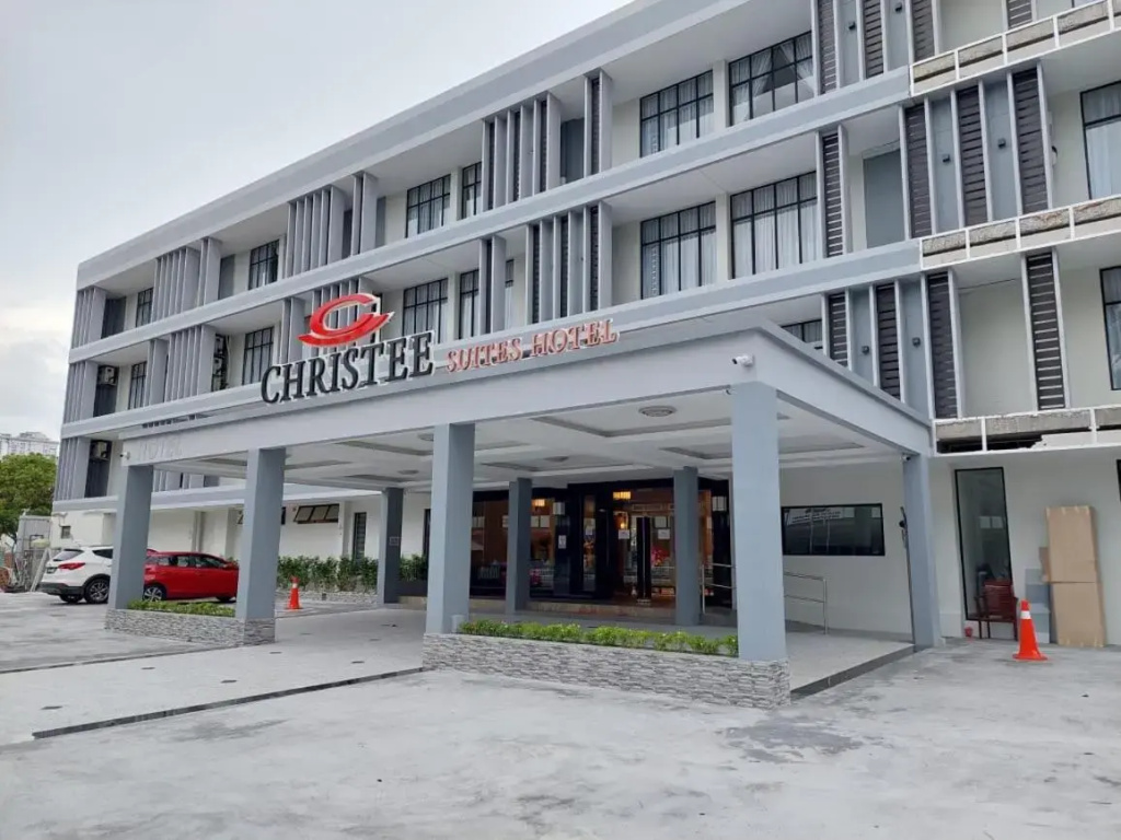 Christee Suites Hotel