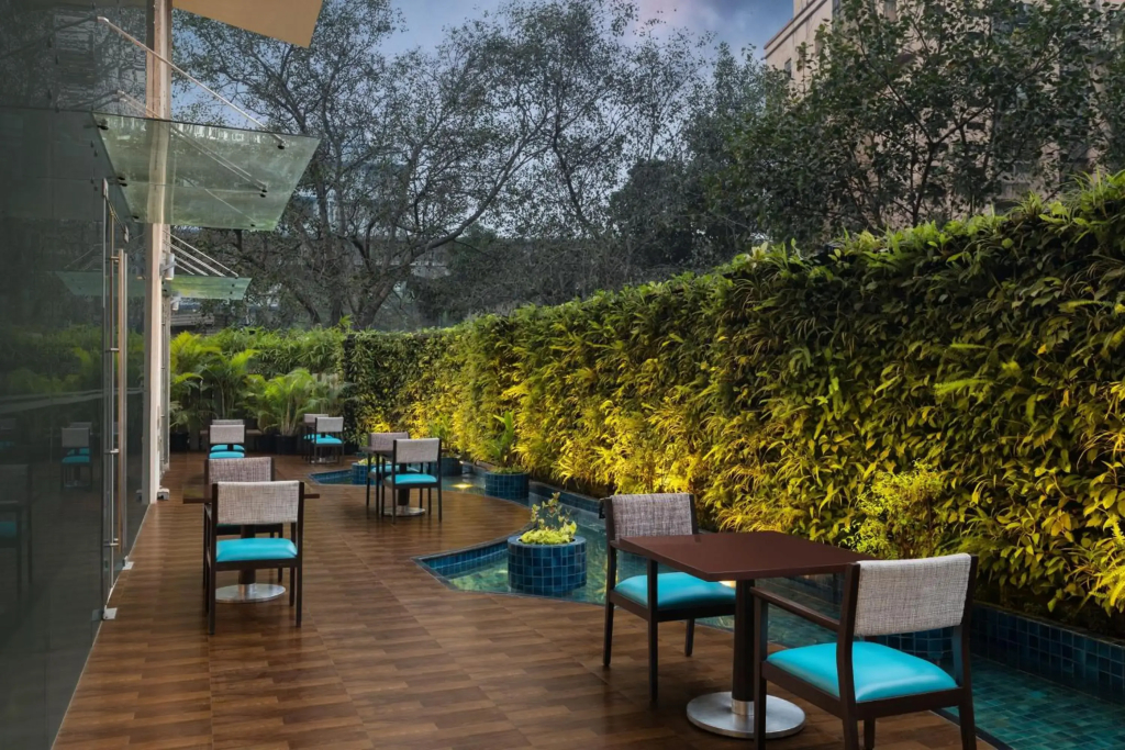 Courtyard by Marriott Mumbai International Airport - фото 20