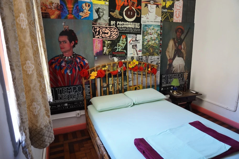 Comfort room