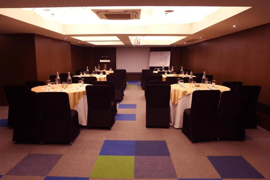 Royal Orchid Golden Suites Pune - Général
