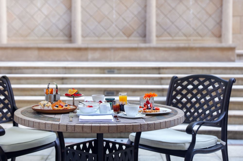 Balcony & Terrace